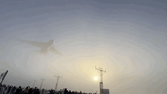 301a-943fa5cf1ad3dd353c1343e8600110ea.gif